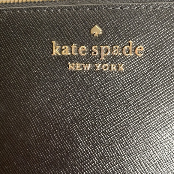 Kate Spade Staci L zip medium clutch wristlet in black saffiano leather - Picture 3 of 6